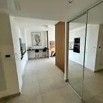 Apartment En Bord De Avec Piscine Sur Le Toit *
