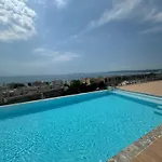 En Bord De Avec Piscine Sur Le Toit * Saint-Laurent-du-Var