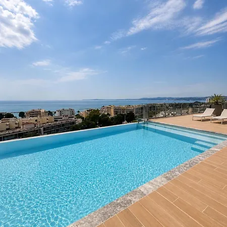 Апартаменты En Bord De Avec Piscine Sur Le Toit Сен-Лоран-дю-Вар